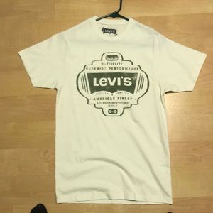 Levis t-shirt